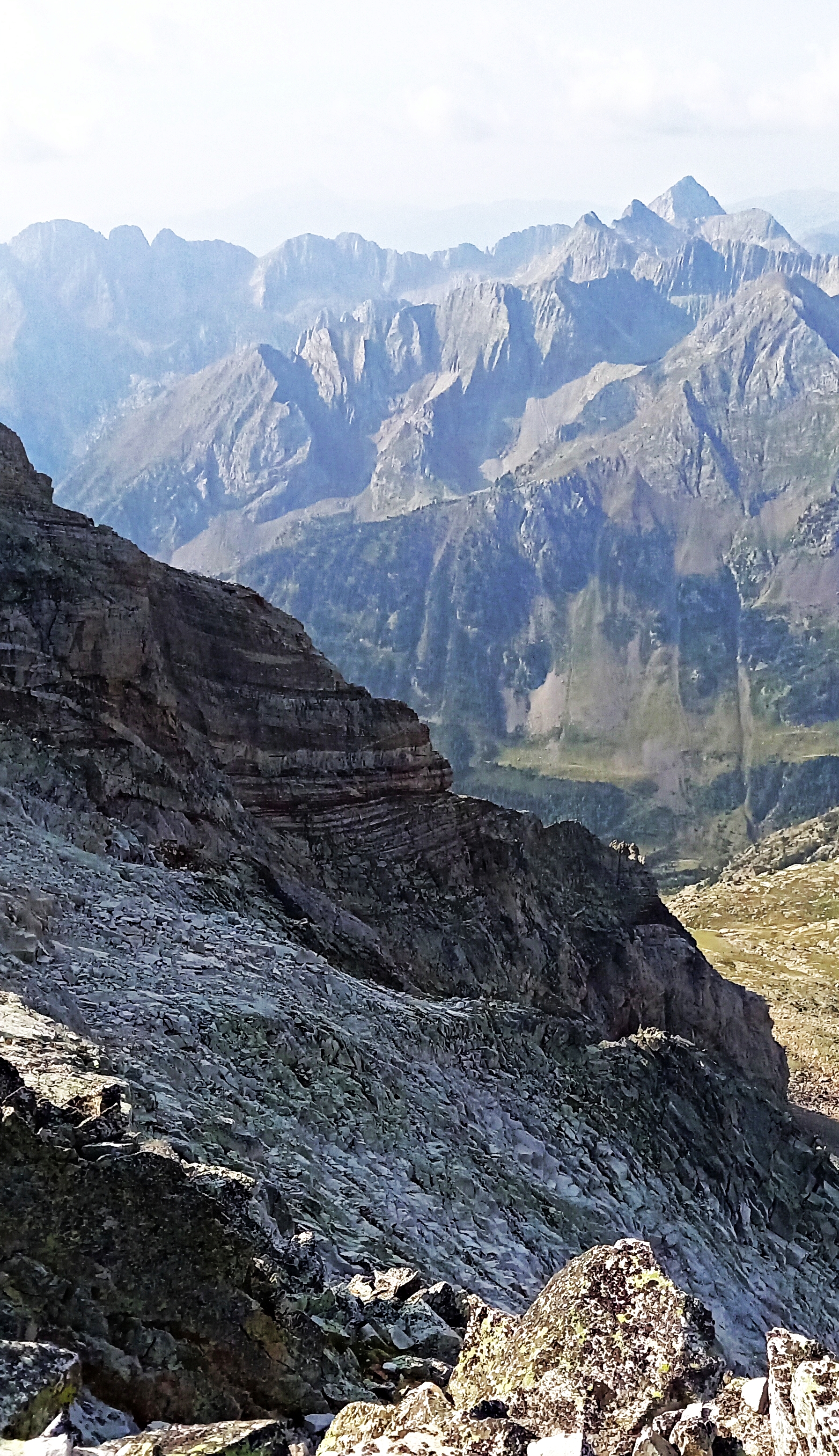 En haut à droite depuis le Lézat en 2012